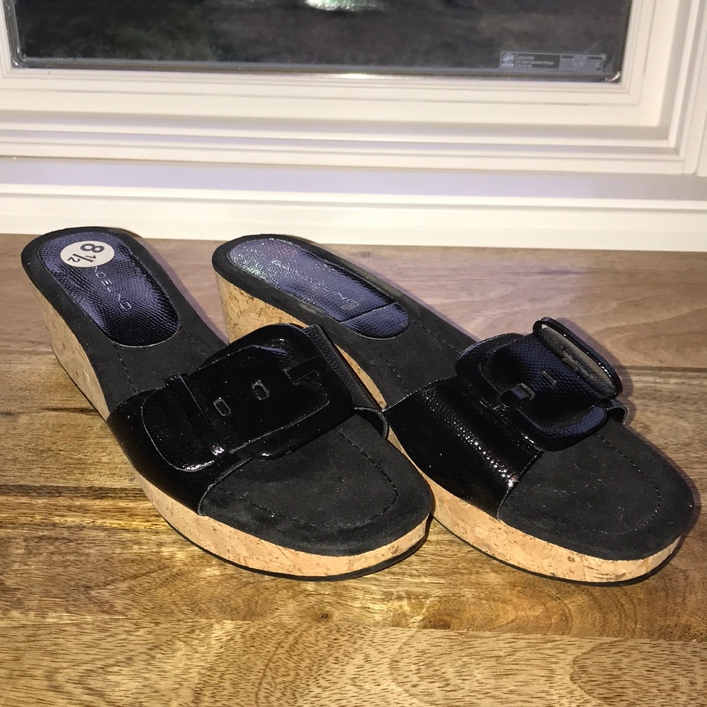 Black Bandolino sandal